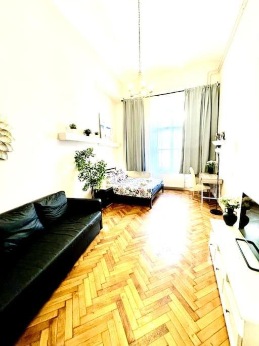 L4 City Centre Stylish Flat — Fotók 2